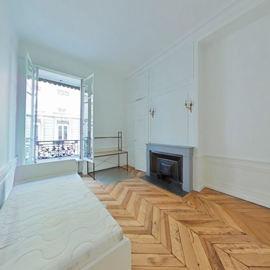  Annonces CULLY : Appartement | LYON (69002) | 120 m2 | 1 800 € 