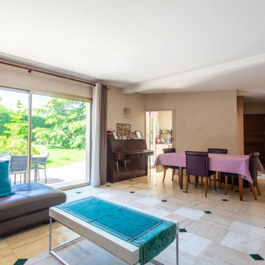  Annonces CULLY : House | FRANCHEVILLE (69340) | 200 m2 | 895 000 € 