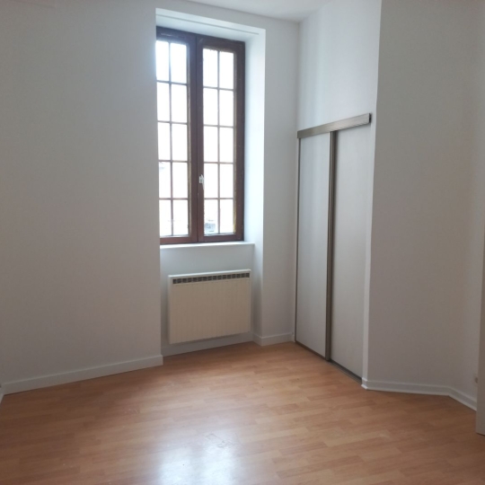  Annonces CULLY : Apartment | L'ARBRESLE (69210) | 40 m2 | 522 € 