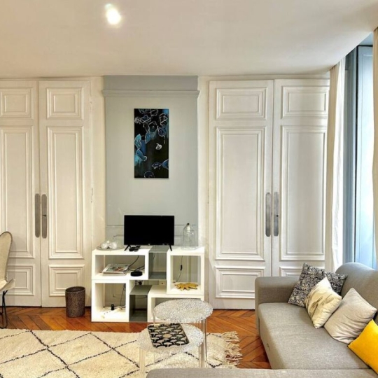  Annonces CULLY : Appartement | LYON (69002) | 55 m2 | 1 950 € 