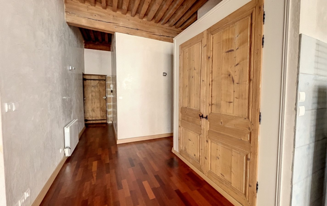 Annonces CULLY : Apartment | LYON (69002) | 69 m2 | 1 157 € 