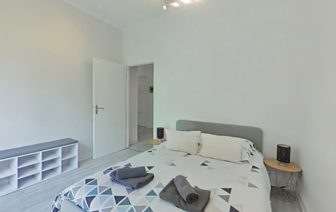 Annonces CULLY : Apartment | VILLEURBANNE (69100) | 52 m2 | 1 050 € 