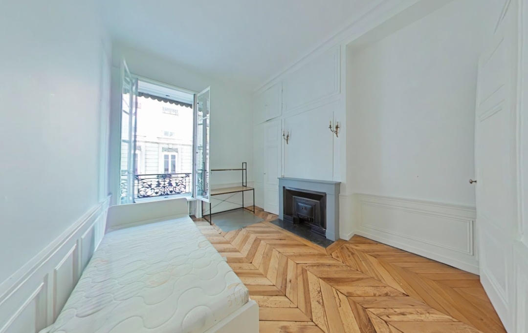 Annonces CULLY : Appartement | LYON (69002) | 120 m2 | 1 800 € 