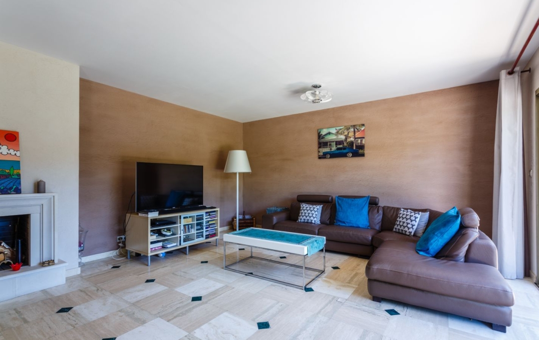 Annonces CULLY : House | FRANCHEVILLE (69340) | 200 m2 | 895 000 € 