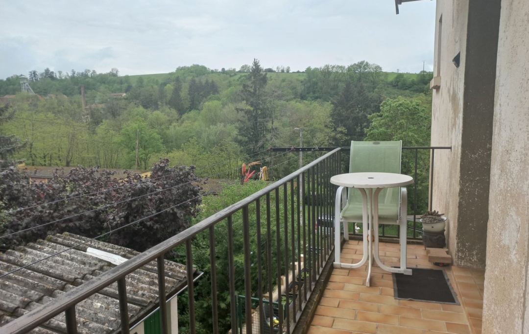 Annonces CULLY : Appartement | SAINT-PIERRE-LA-PALUD (69210) | 49 m2 | 156 000 € 