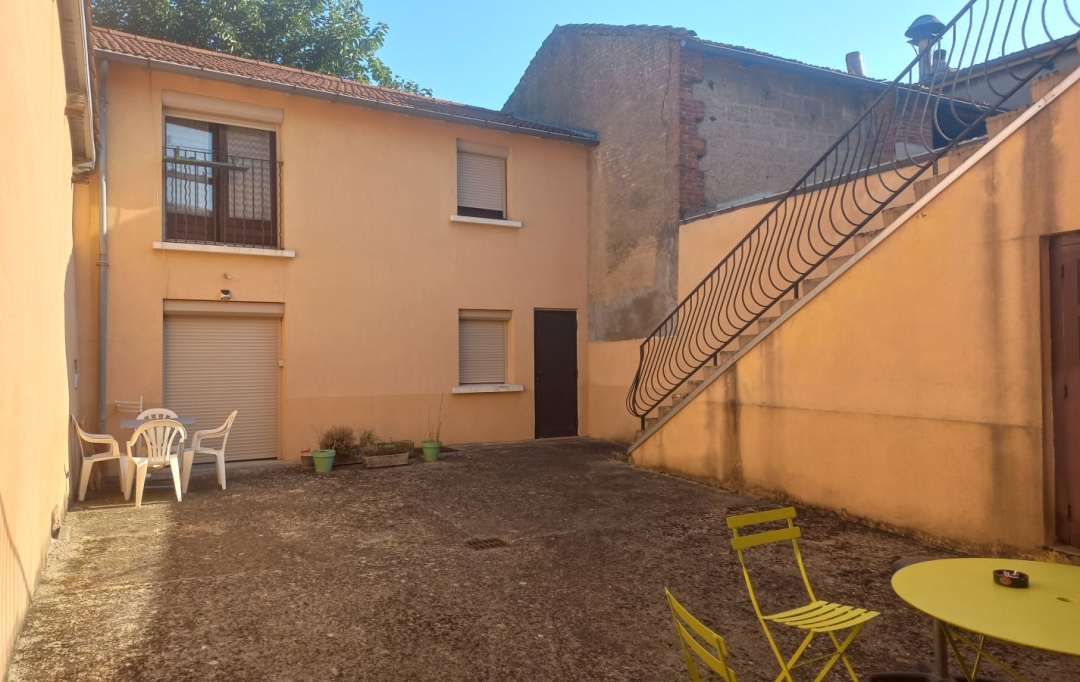 Annonces CULLY : Immeuble | LA TOUR-DE-SALVAGNY (69890) | 162 m2 | 550 000 € 