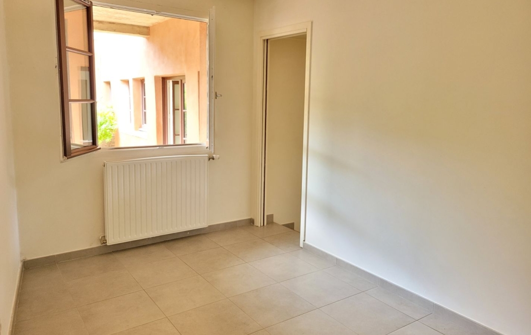 Annonces CULLY : Appartement | L'ARBRESLE (69210) | 55 m2 | 165 000 € 