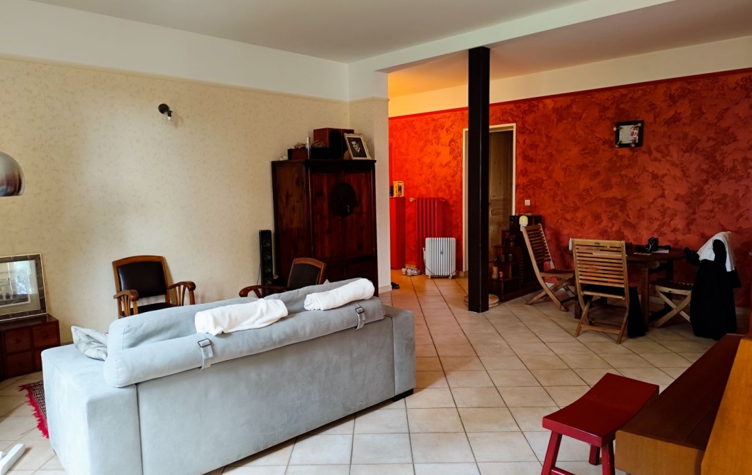 Annonces CULLY : Appartement | SAINT-PIERRE-LA-PALUD (69210) | 119 m2 | 235 000 € 