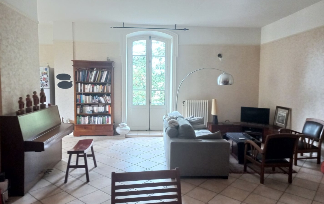 Annonces CULLY : Appartement | SAINT-PIERRE-LA-PALUD (69210) | 119 m2 | 235 000 € 